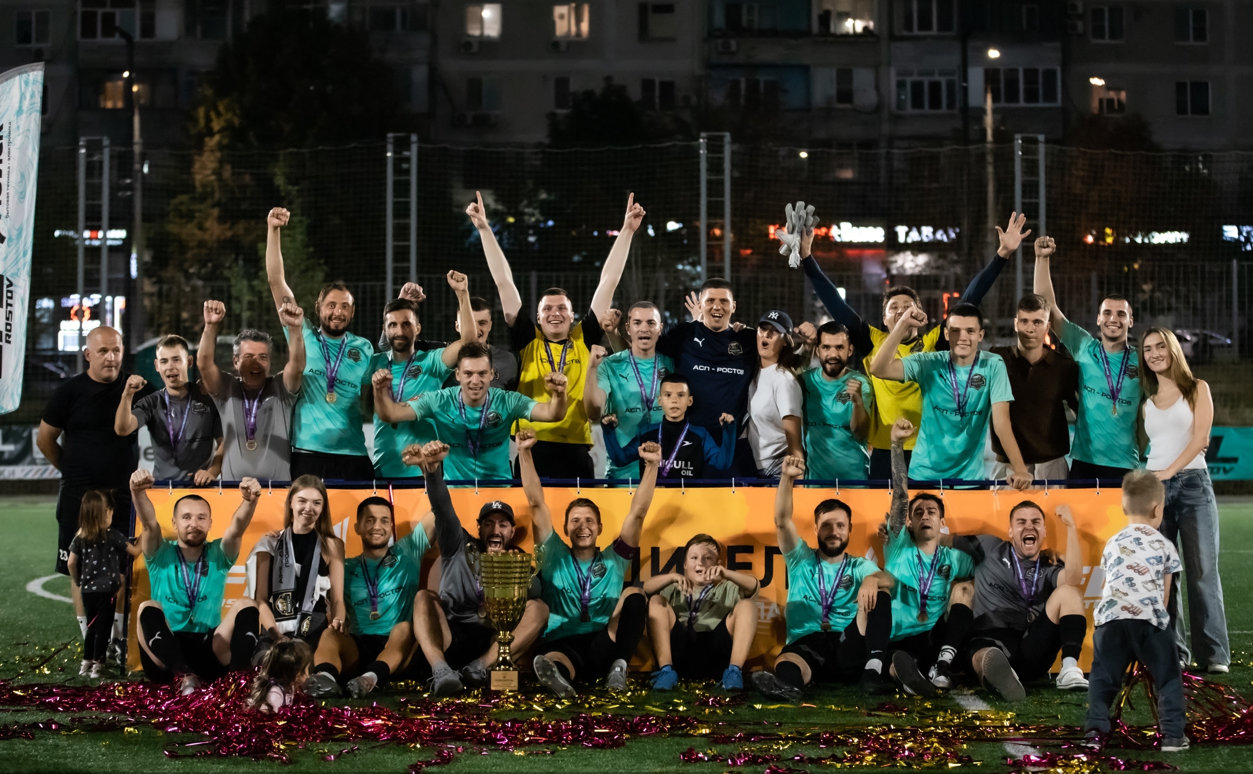 Команда победителей ЛФЛ Ростов